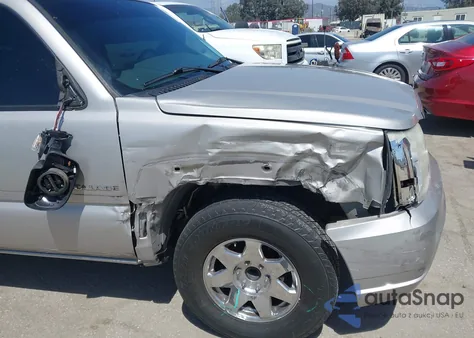 2005 Cadillac Escalade Standard z USA, uszkodzony, nr VIN 1GYEC63N65R249827